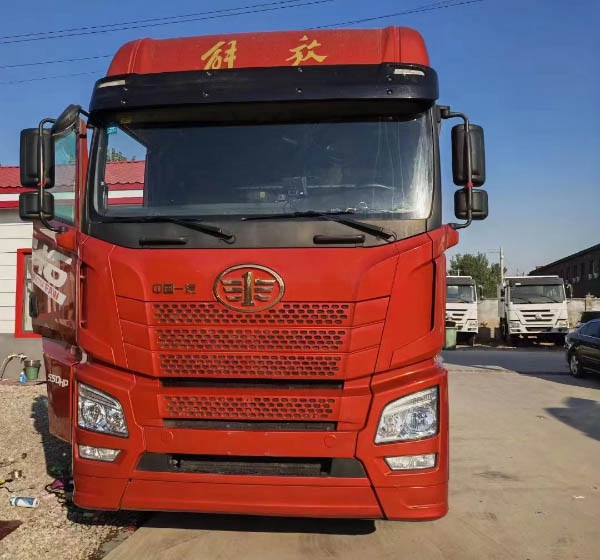 二手解放JH6牵引车550马力