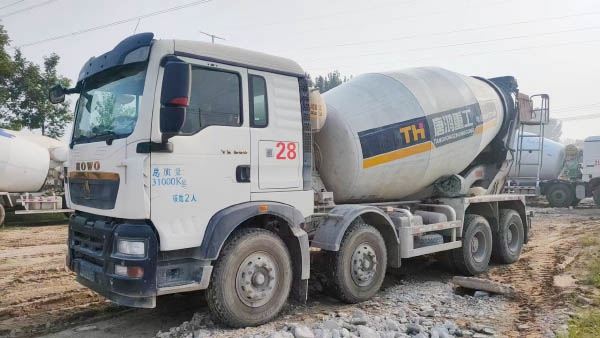 二手豪沃搅拌车操作注意事项