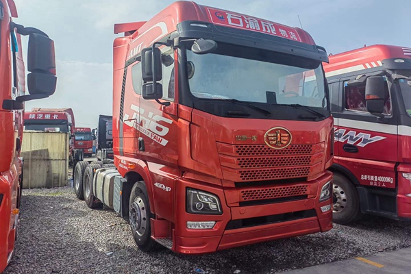二手解放JH6 480马力牵引车