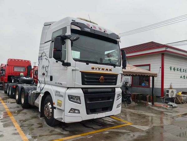 二手汕德卡牵引车市场