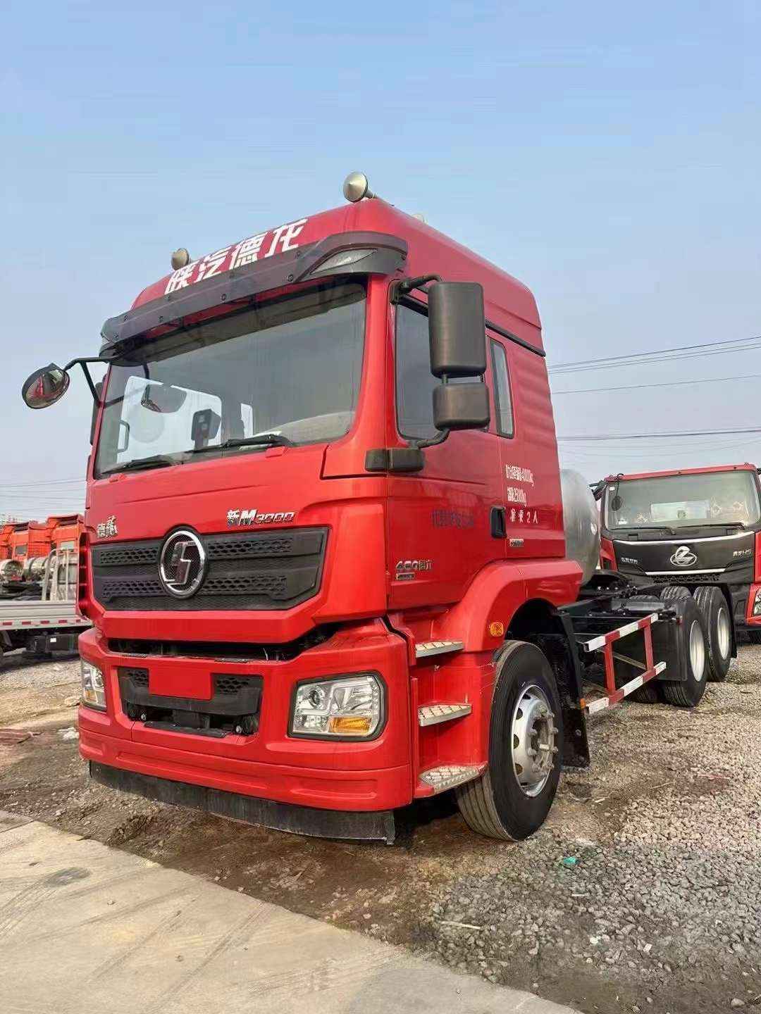 陕汽德龙天然气牵引车