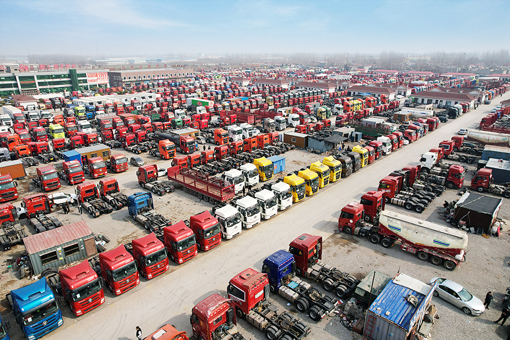 二手牵引车实景展示