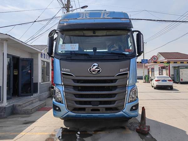 二手柳汽乘龙H7牵引车