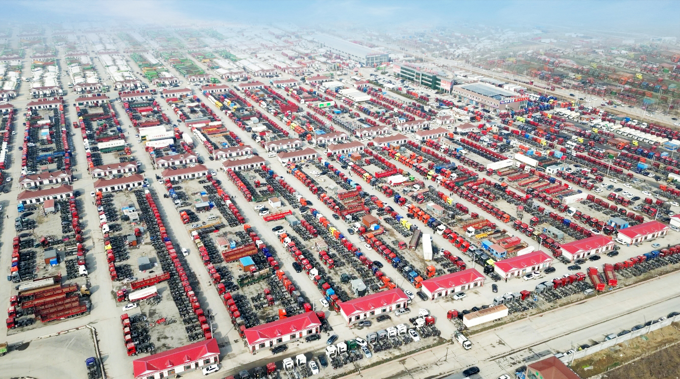 【二手货车】梁山华通二手车市场里的老货车情缘：“老伙计”加油