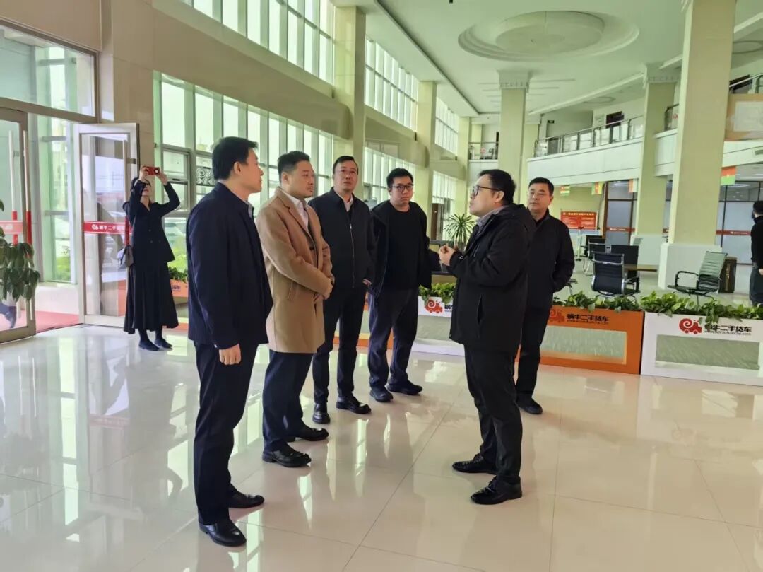 涉外企业来梁考察梁山华通二手车市场