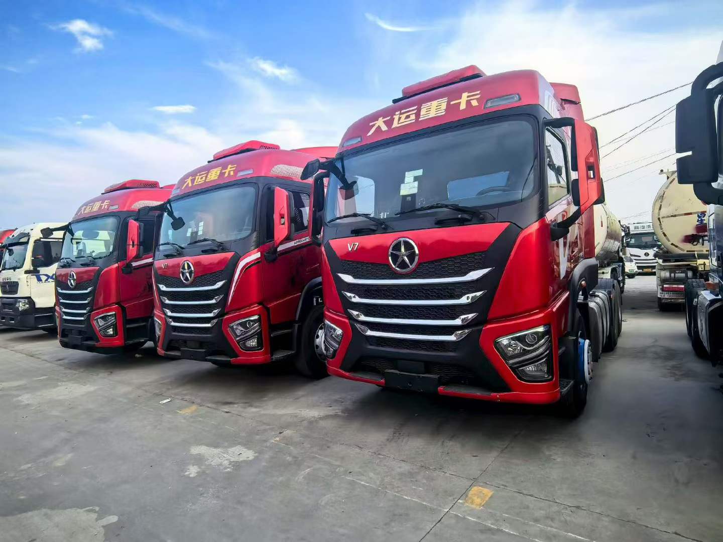 批量现车｜国六大运二手半挂牵引车